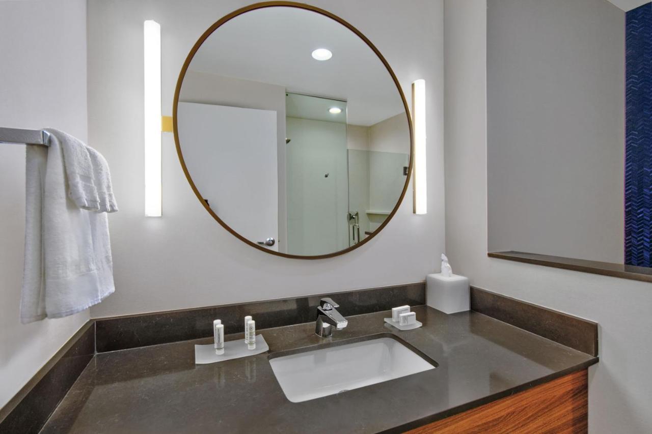 Fairfield By Marriott Inn & Suites Orlando At Flamingo Crossings Town Center Bay Lake エクステリア 写真